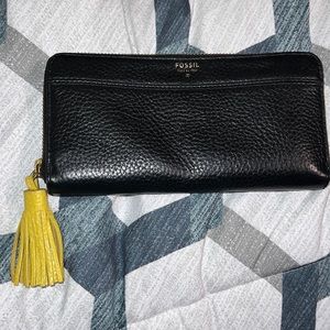 Fossil wallet